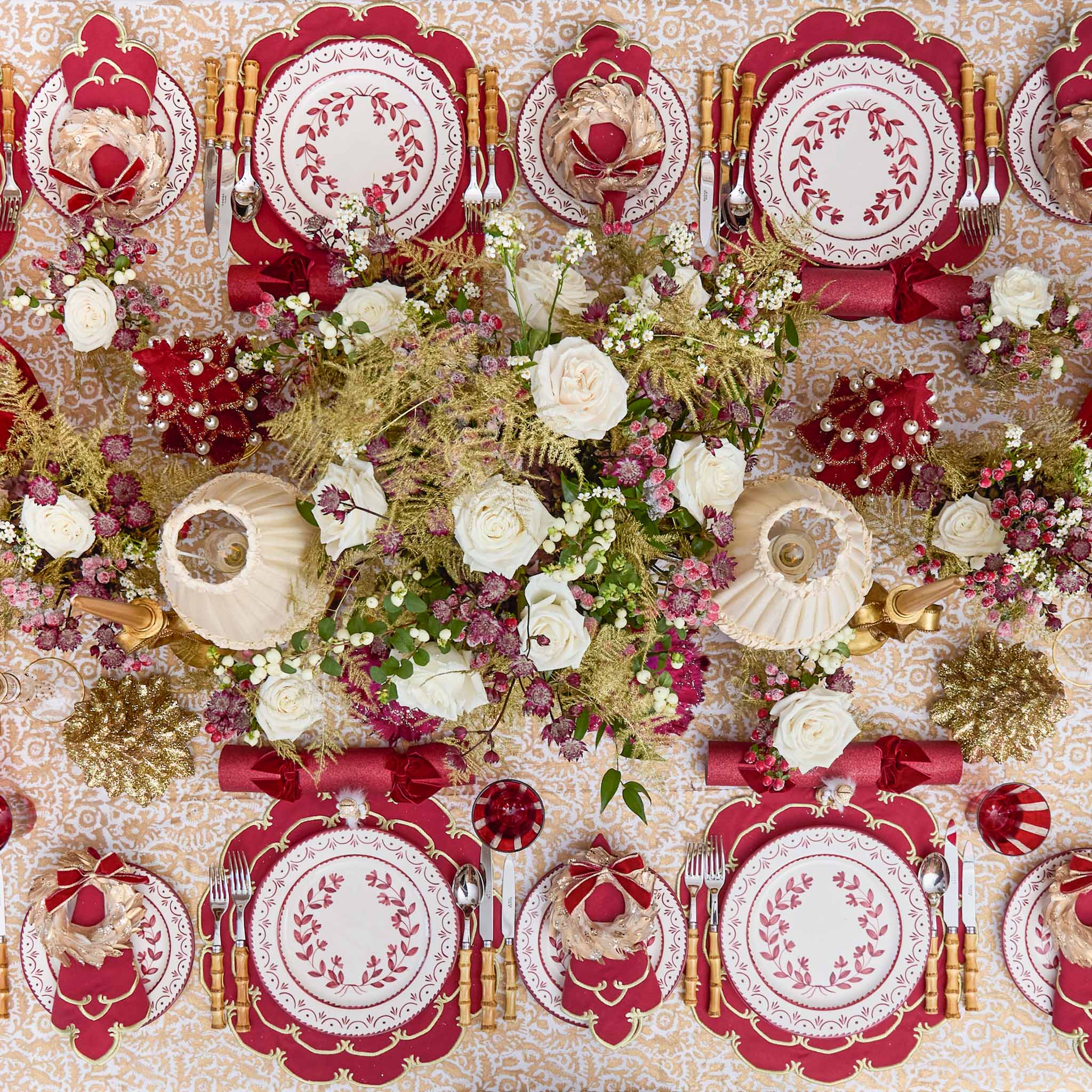 Gold Feather Wreath (Set of 4) - Image 3