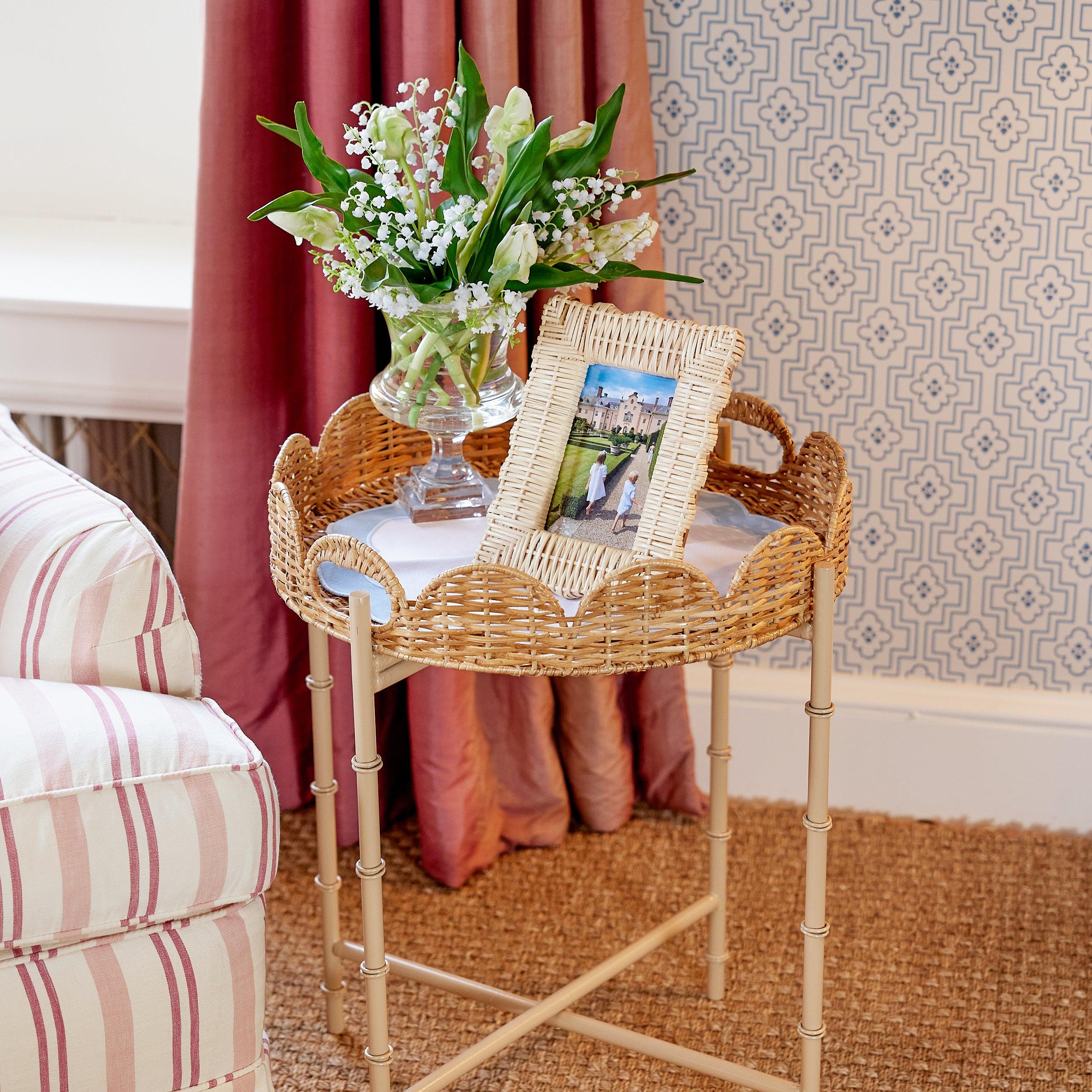 Round Scalloped Rattan Tray With Stand - Image 11