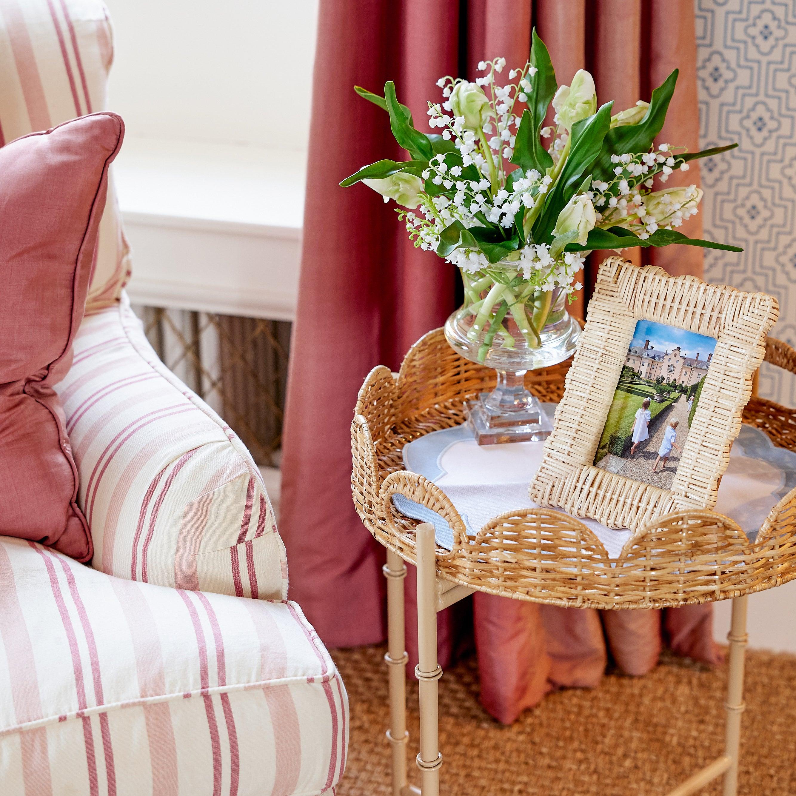 Round Scalloped Rattan Tray With Stand - Image 9